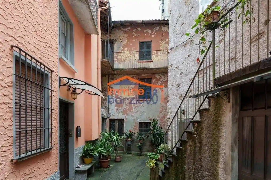 Casa indipendente in vendita a Cortenova