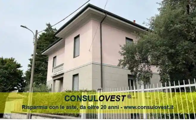 Villa in vendita a Albiate