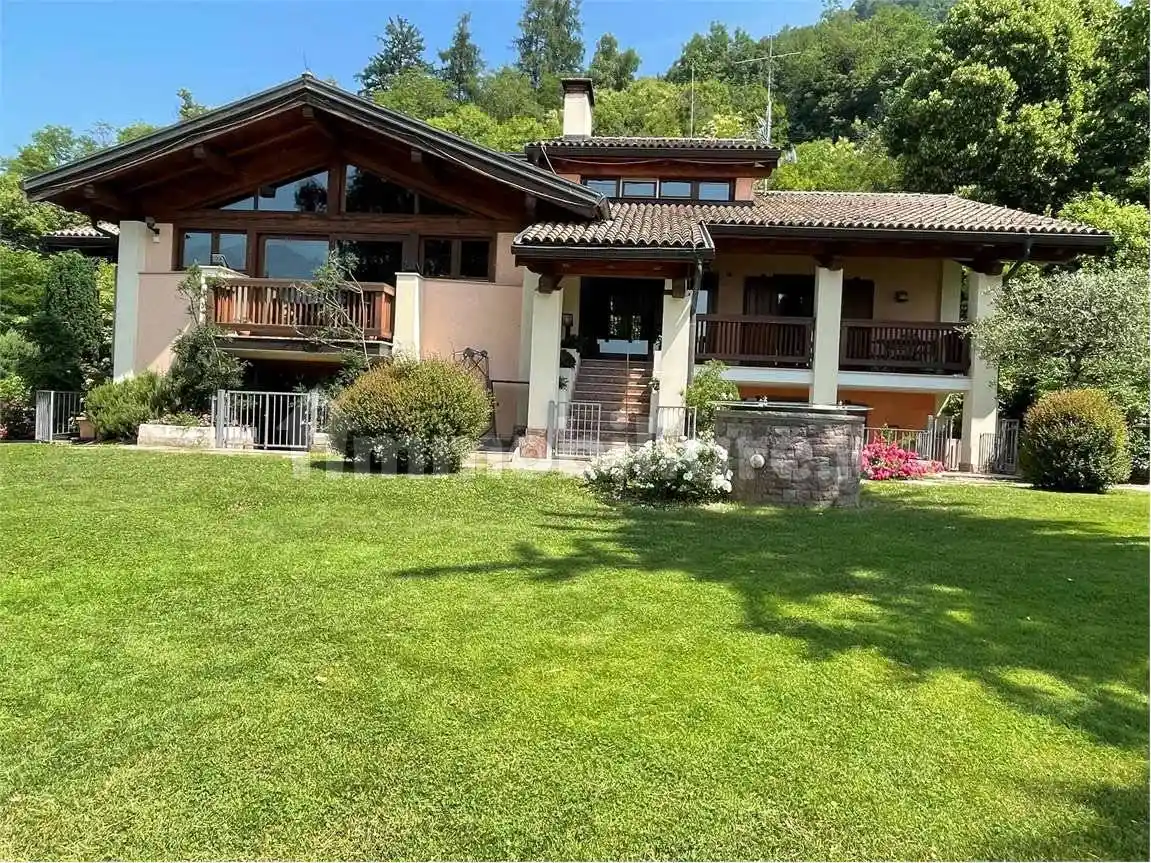Villa in vendita a Pergine Valsugana