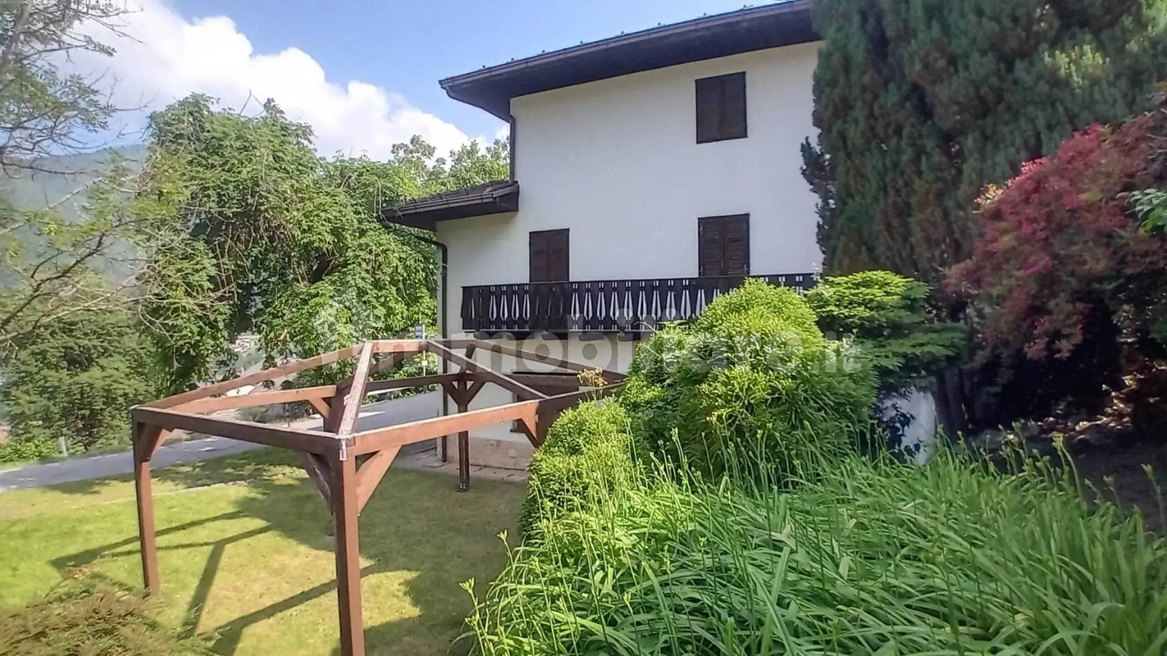 Casa indipendente in vendita a Frassilongo