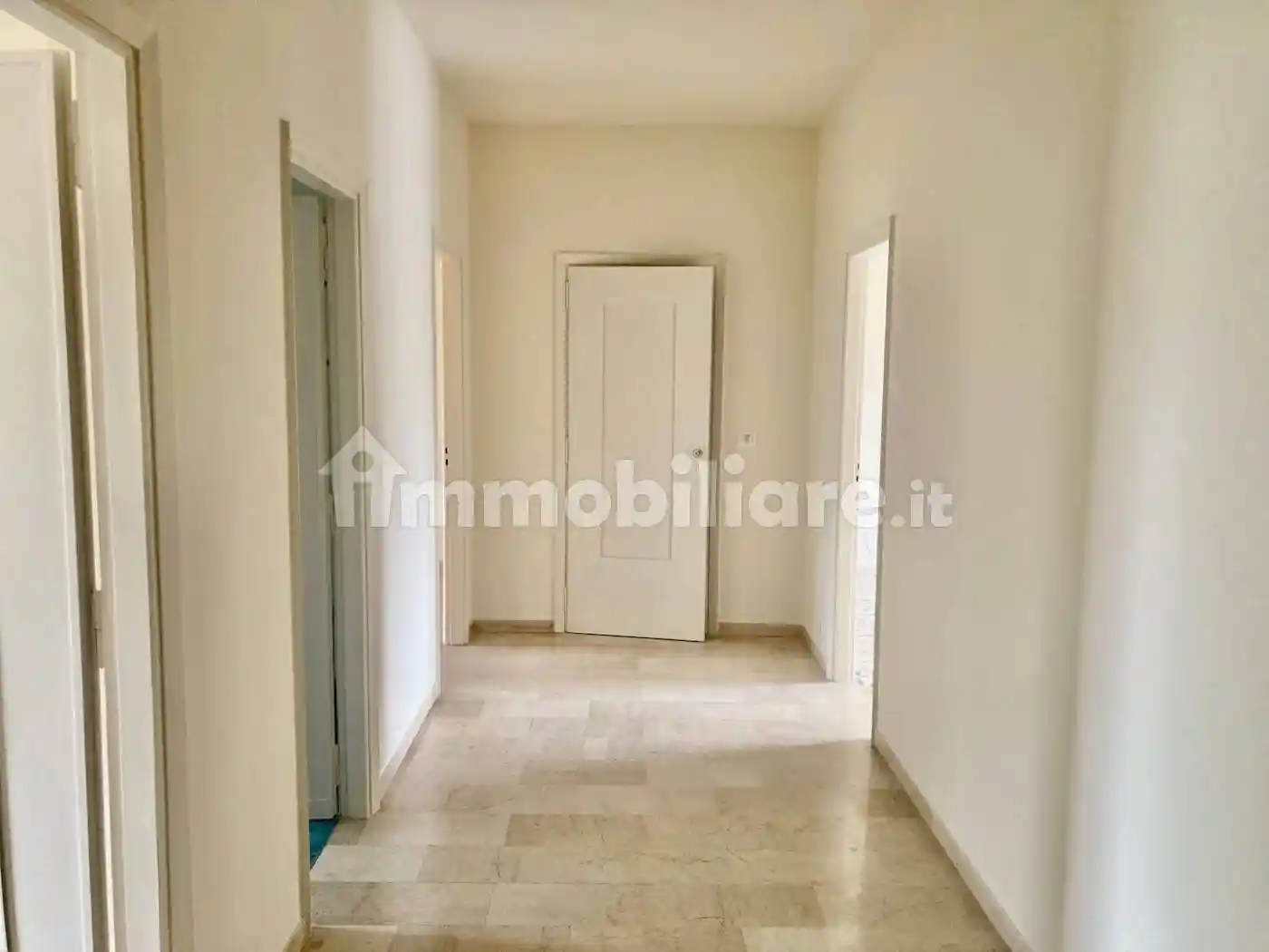 Trilocale via Casimiro Zalli, Semicentro, Chieri - foto 3