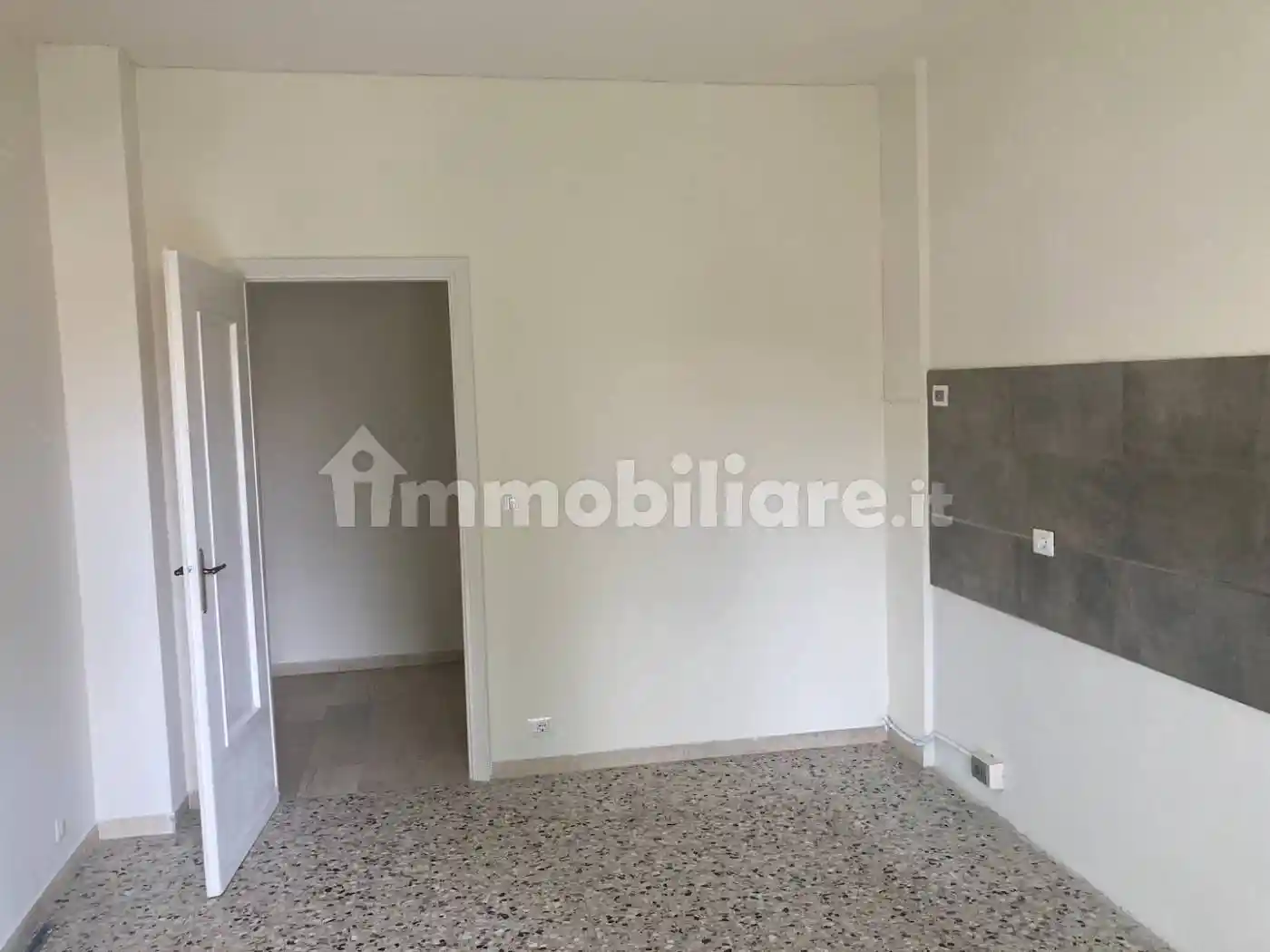 Trilocale via Casimiro Zalli, Semicentro, Chieri - foto 5