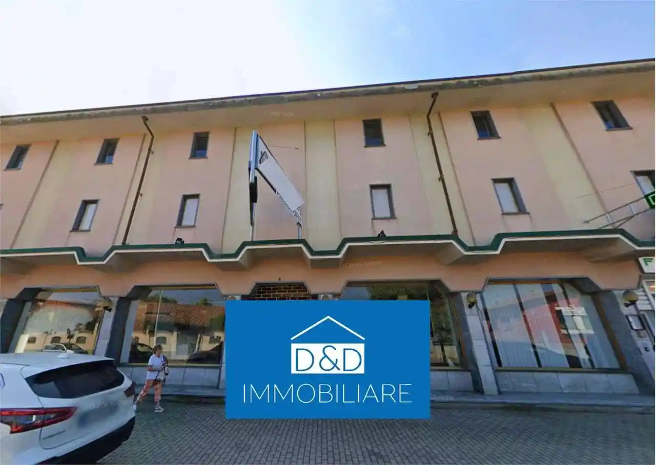 Palazzo - Stabile in vendita a Gattinara
