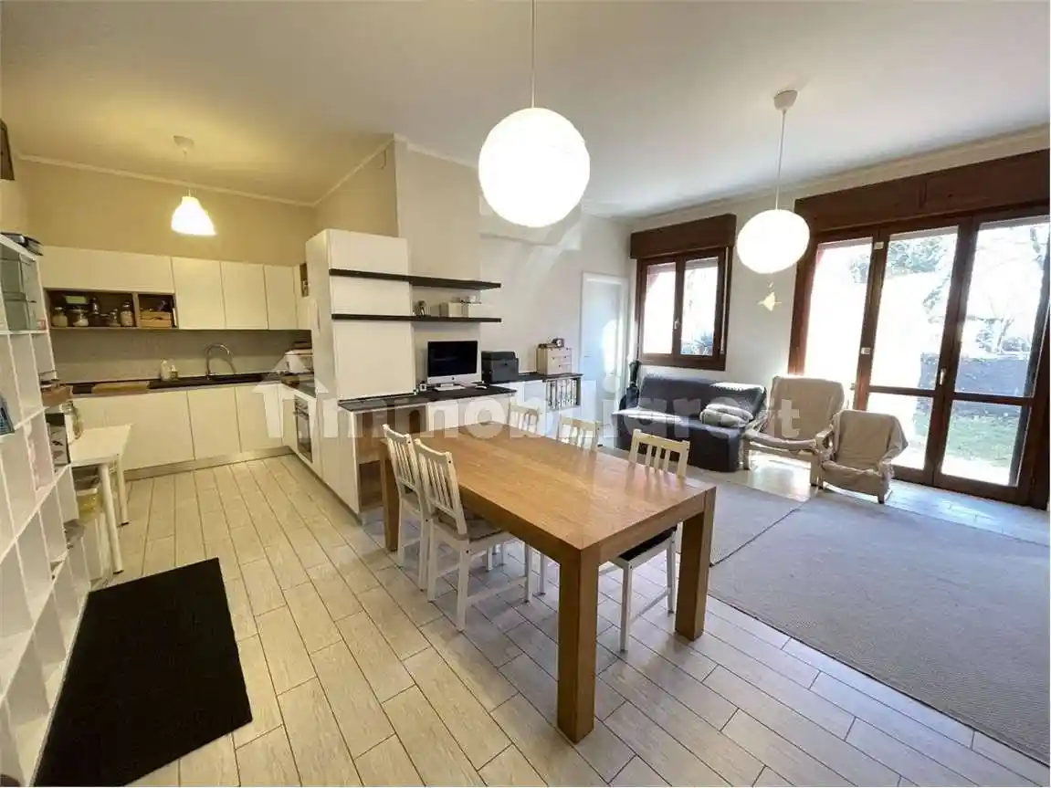 Appartamento in vendita a Montechiarugolo