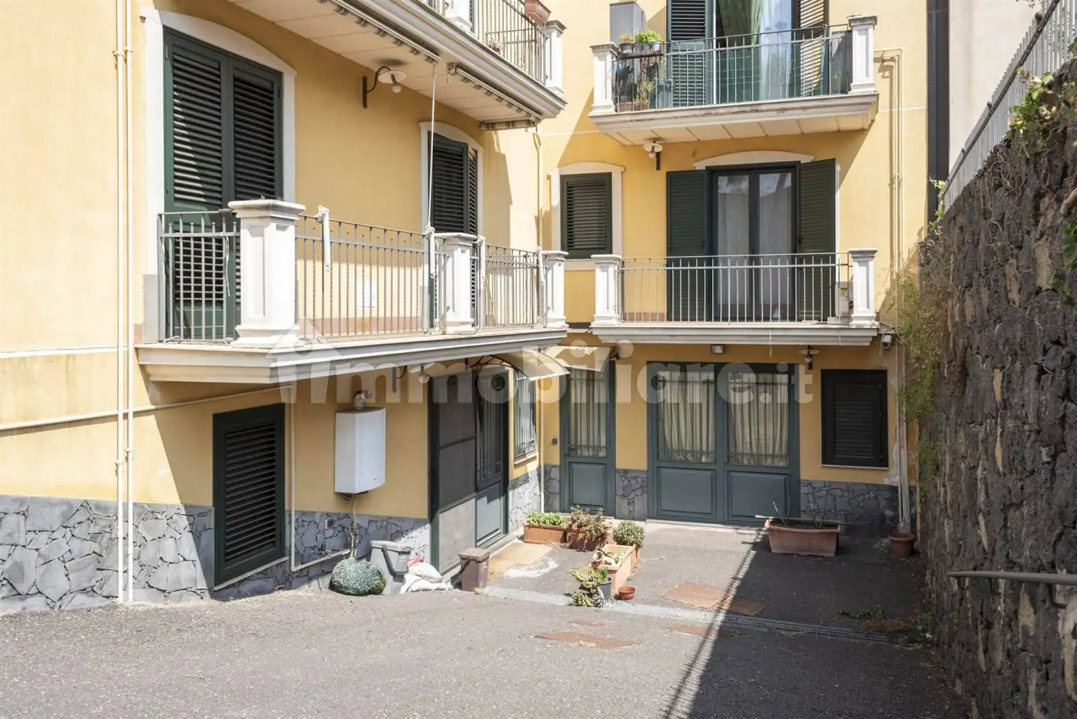 Appartamento via Battiati 32/A, Centro, Aci Bonaccorsi - foto 4