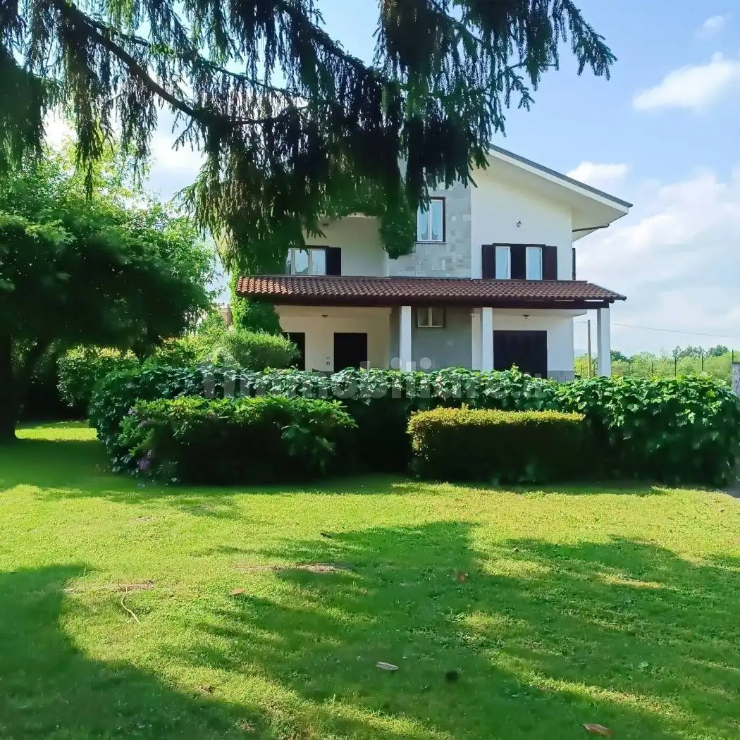 Villa in vendita a Front