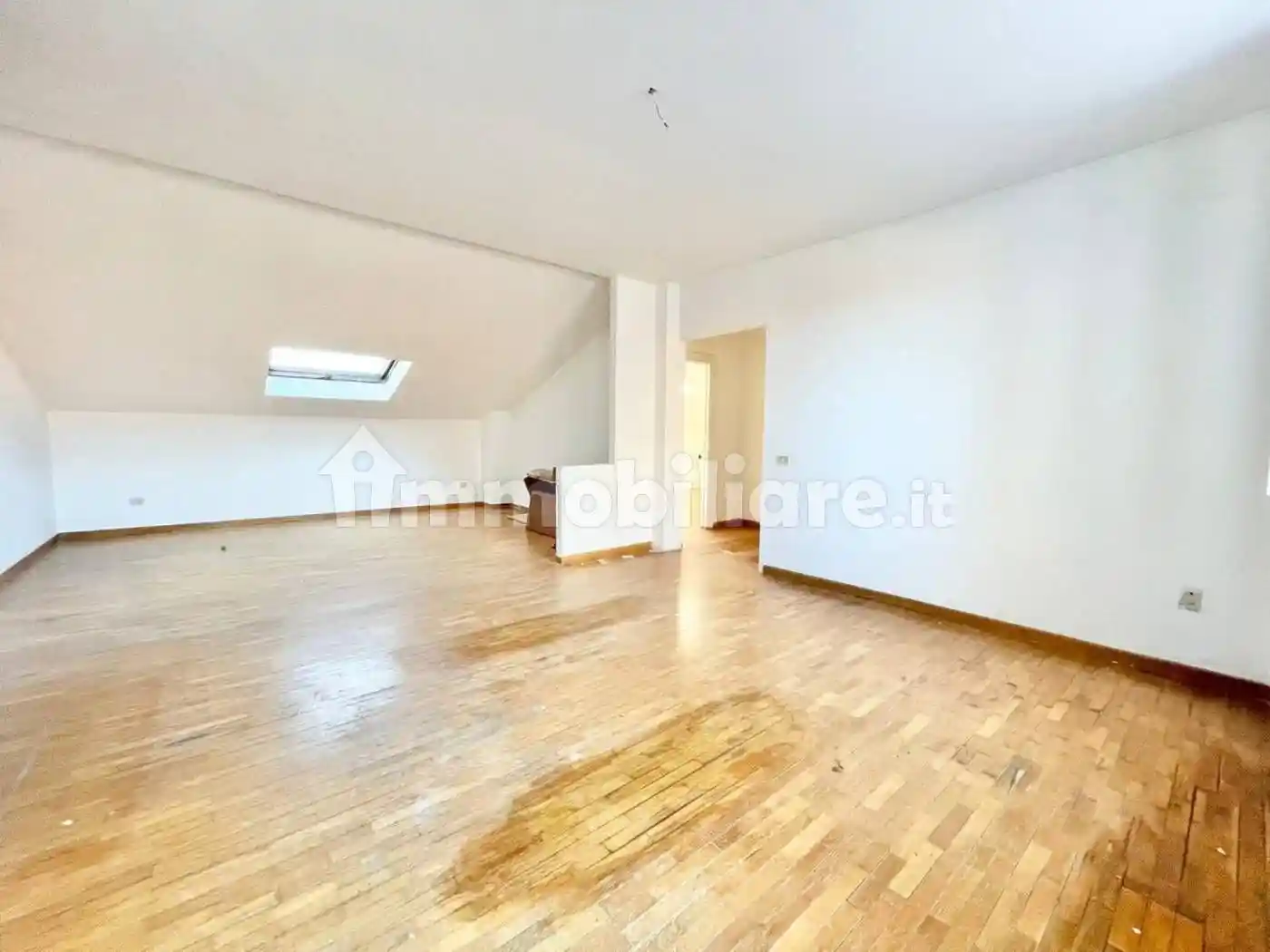 Appartamento in vendita a Cecina