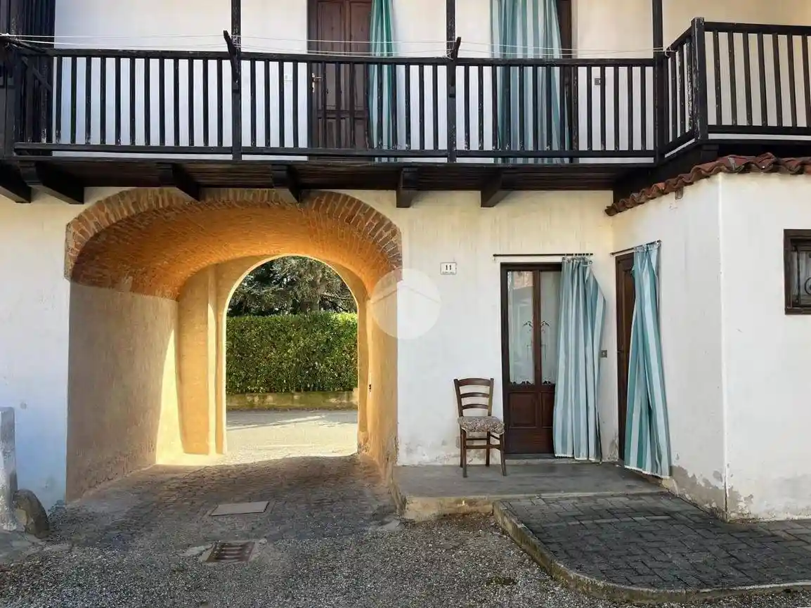 Casa indipendente in vendita a Lessona