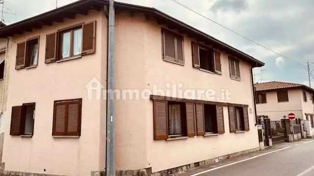 Palazzo - Edificio in vendita a Bulgarograsso