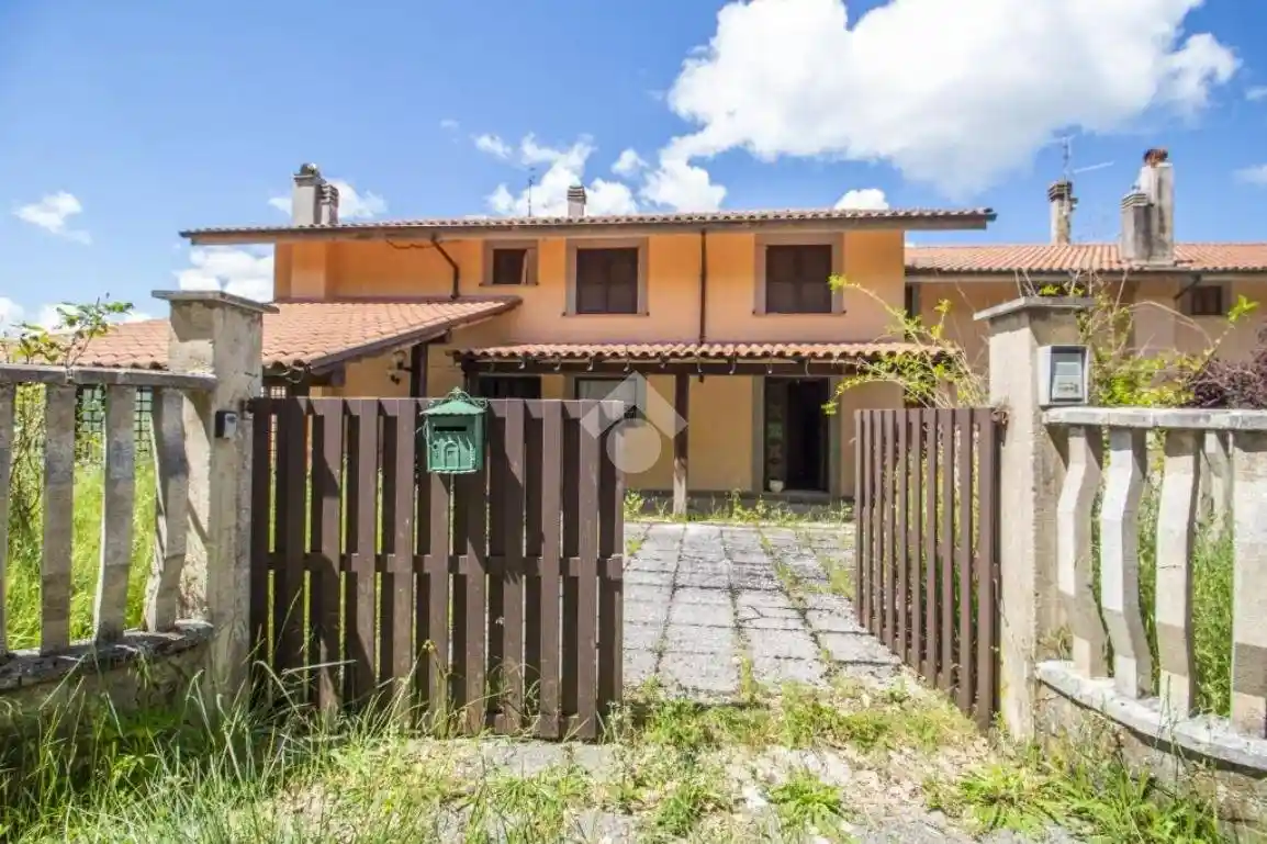 Villa in vendita a Petrella Salto