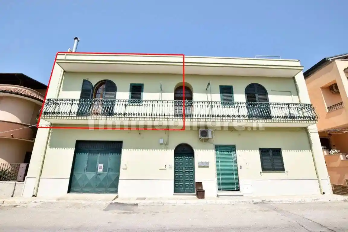 Appartamento in vendita a Oria