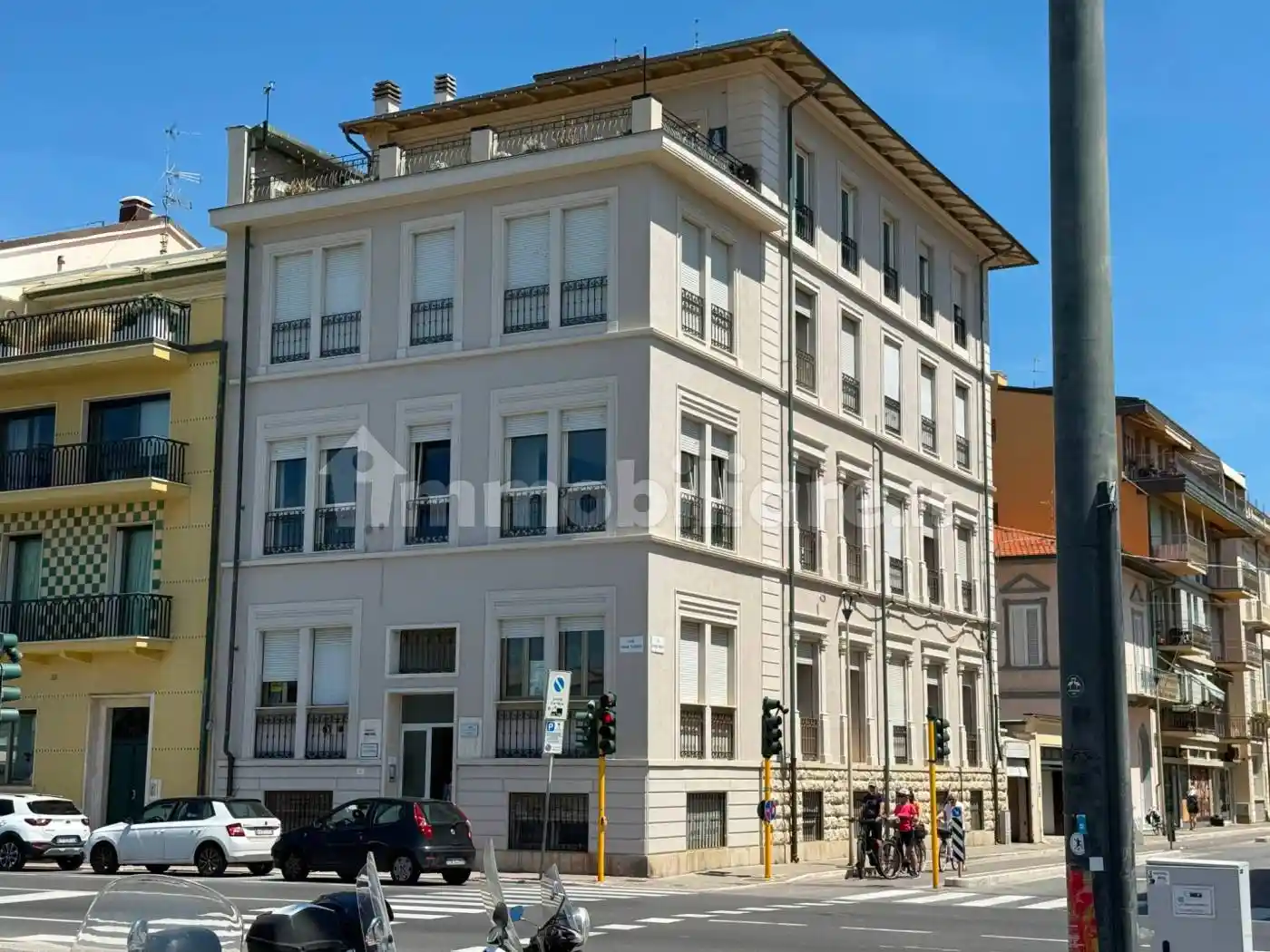 Appartamento in vendita a Viareggio