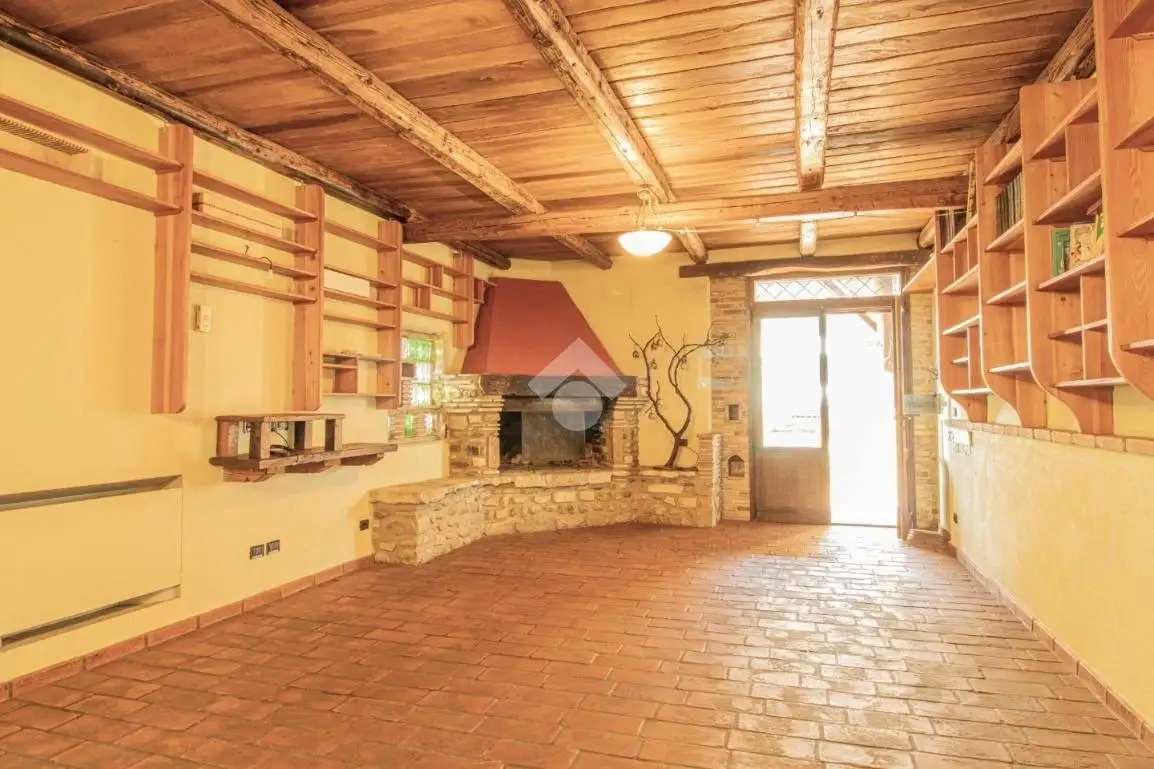 Terratetto plurifamiliare via Roma 47, Centro, Casperia - foto 2