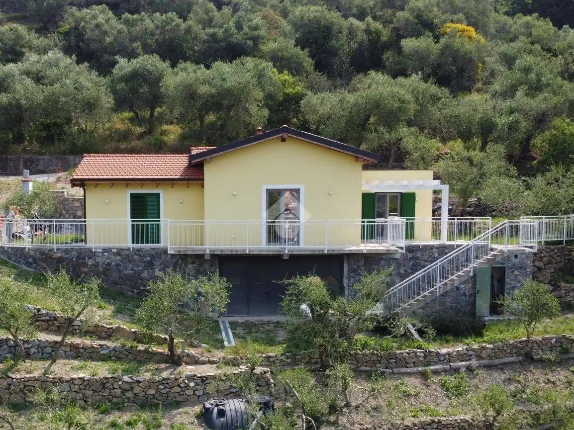 Villa in vendita a San Biagio della Cima