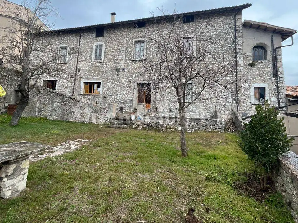 Rustico - Casale in vendita a Monteleone di Spoleto