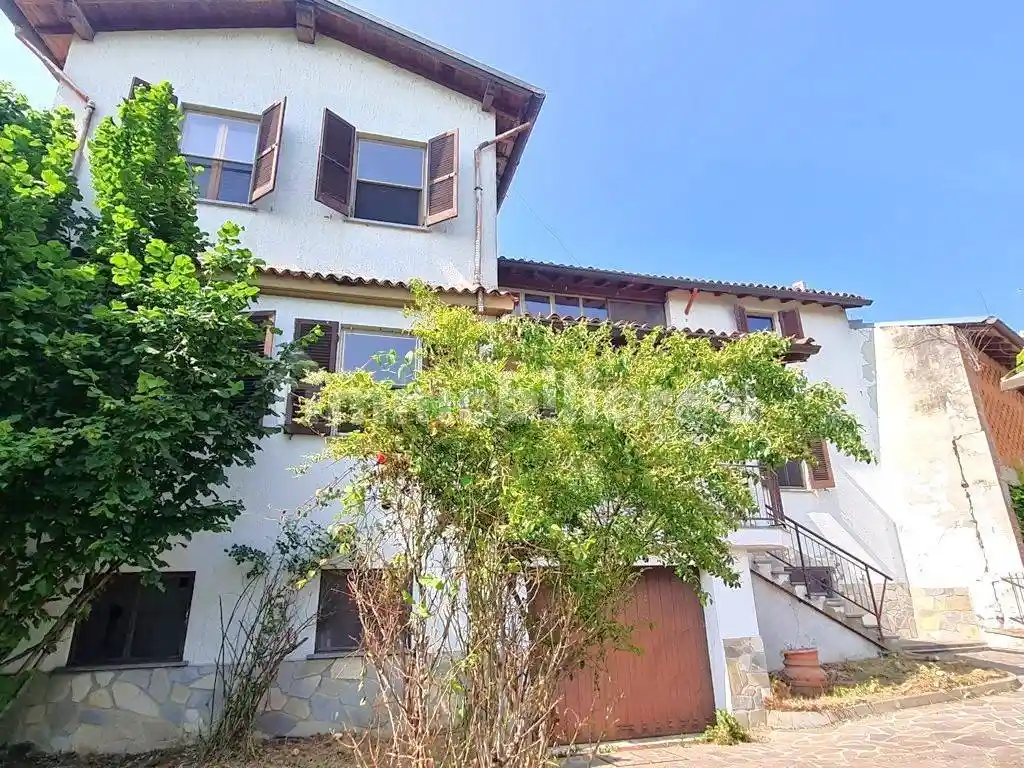 Villa in vendita a Santa Maria della Versa