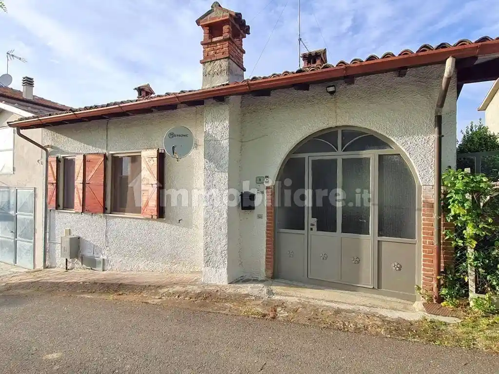 Villa in vendita a Santa Maria della Versa