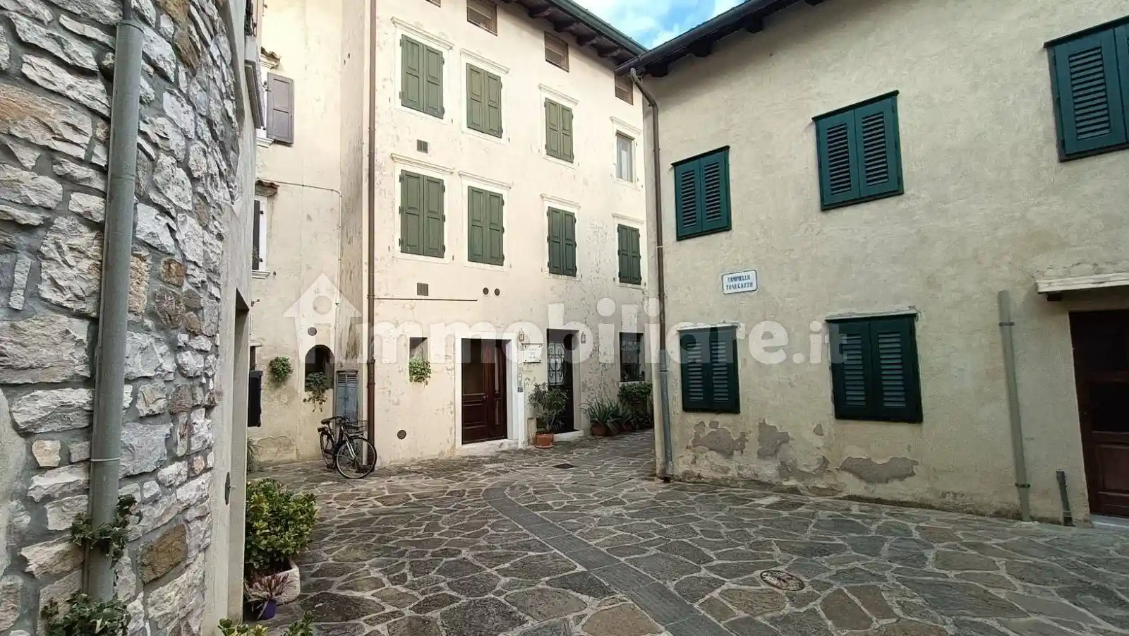 Appartamento in vendita a Grado