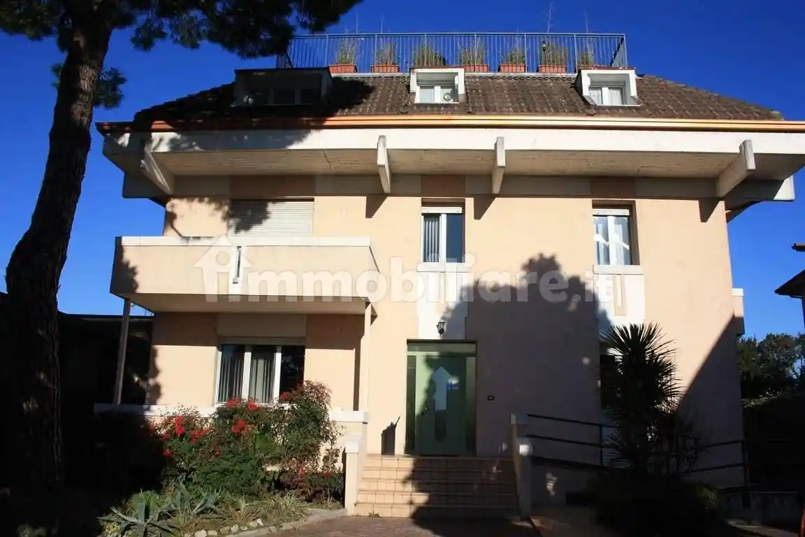 Appartamento in vendita a Desenzano del Garda