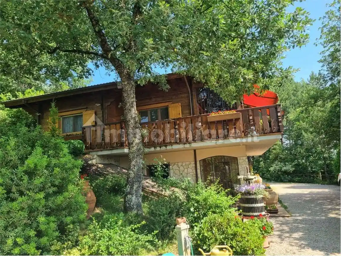 Villa in vendita a Passignano sul Trasimeno