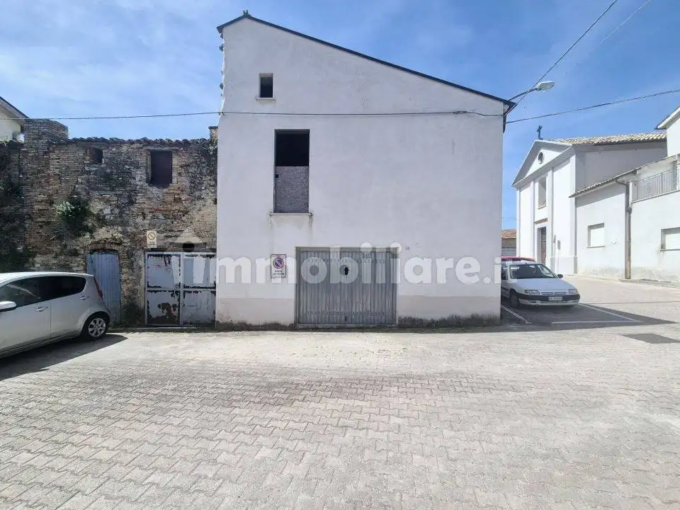 Casa indipendente in vendita a Frisa