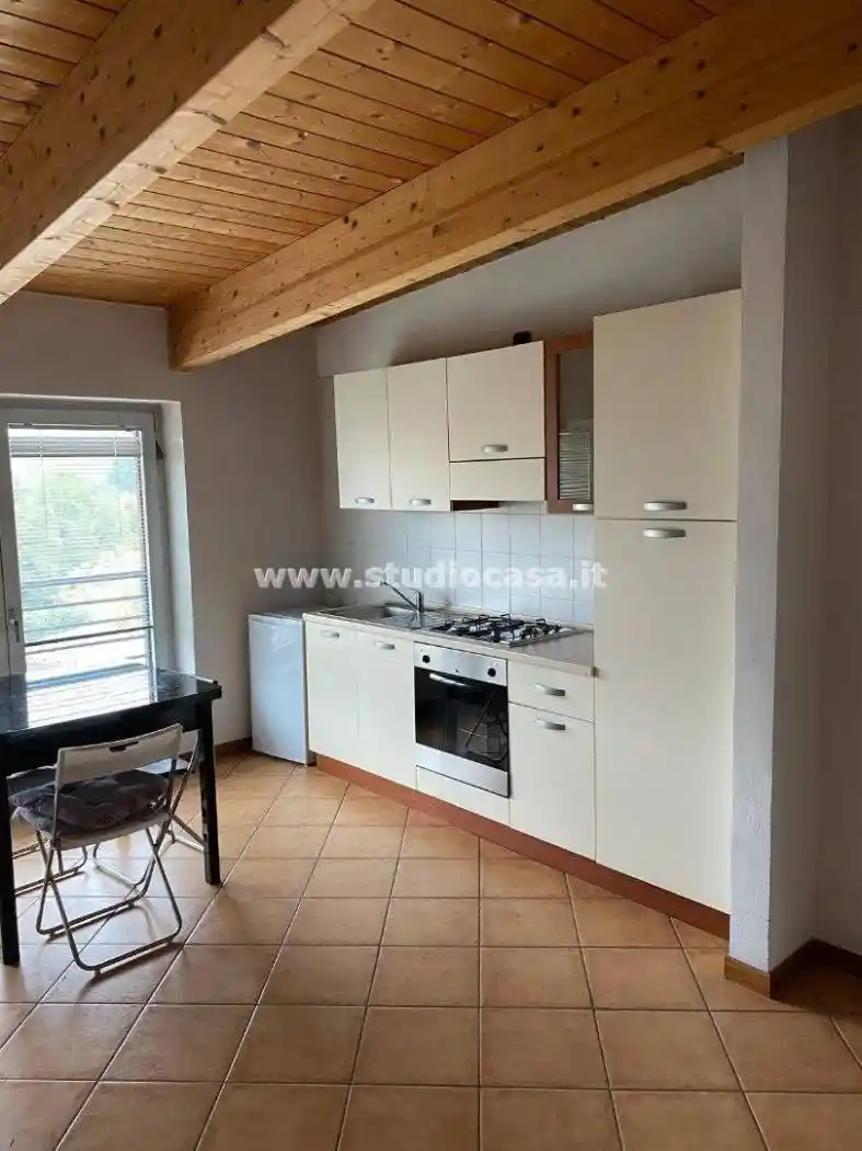 Monolocale secondo piano, Cantù Asnago, Cantù - foto 2