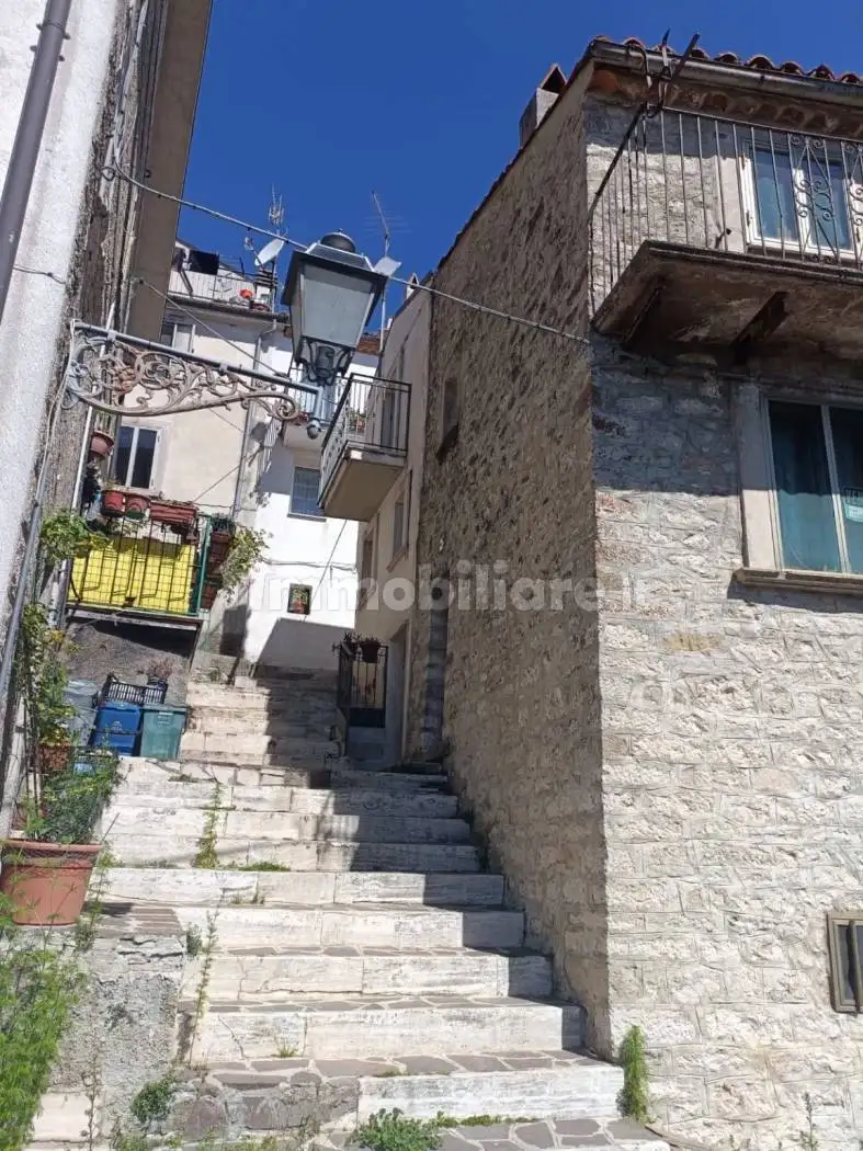 Appartamento in vendita a Pizzoferrato