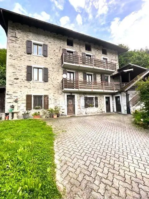 Rustico - Casale in vendita a Colorina