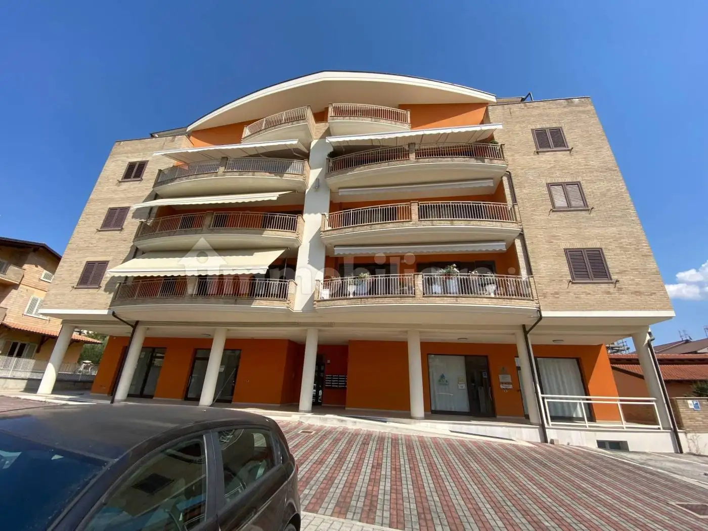 Palazzo - Edificio in vendita a Teramo