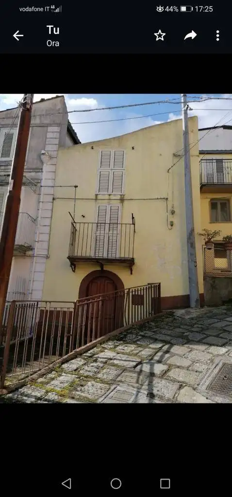 Appartamento in vendita a Ucria