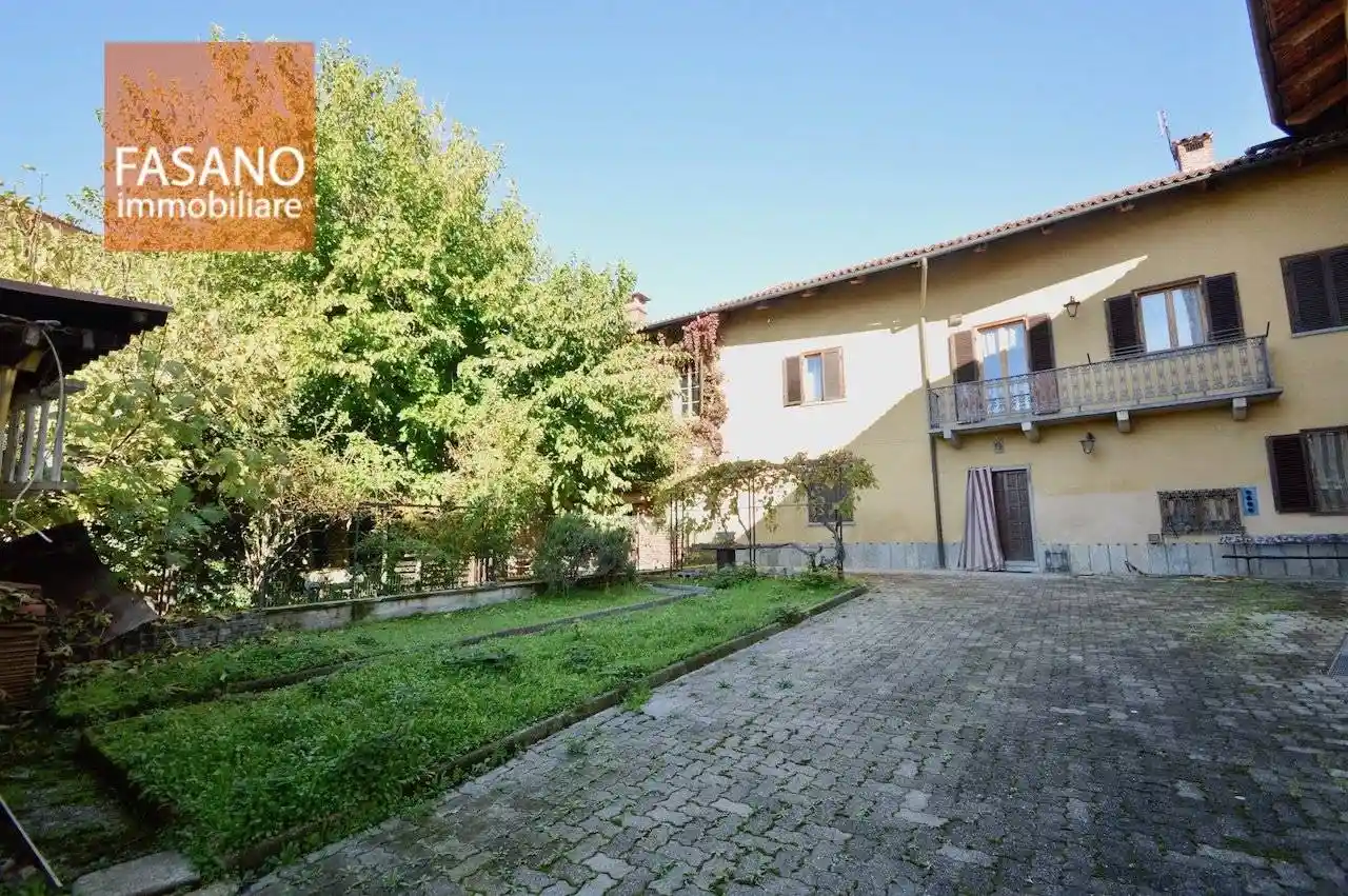 Casa indipendente in vendita a Riva Presso Chieri