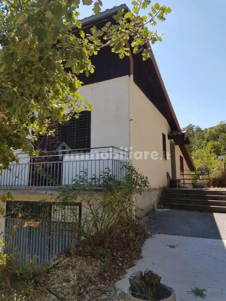 Appartamento in vendita a San Costantino Albanese