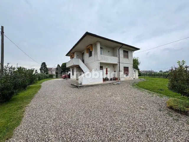 Villa in vendita a Merlara