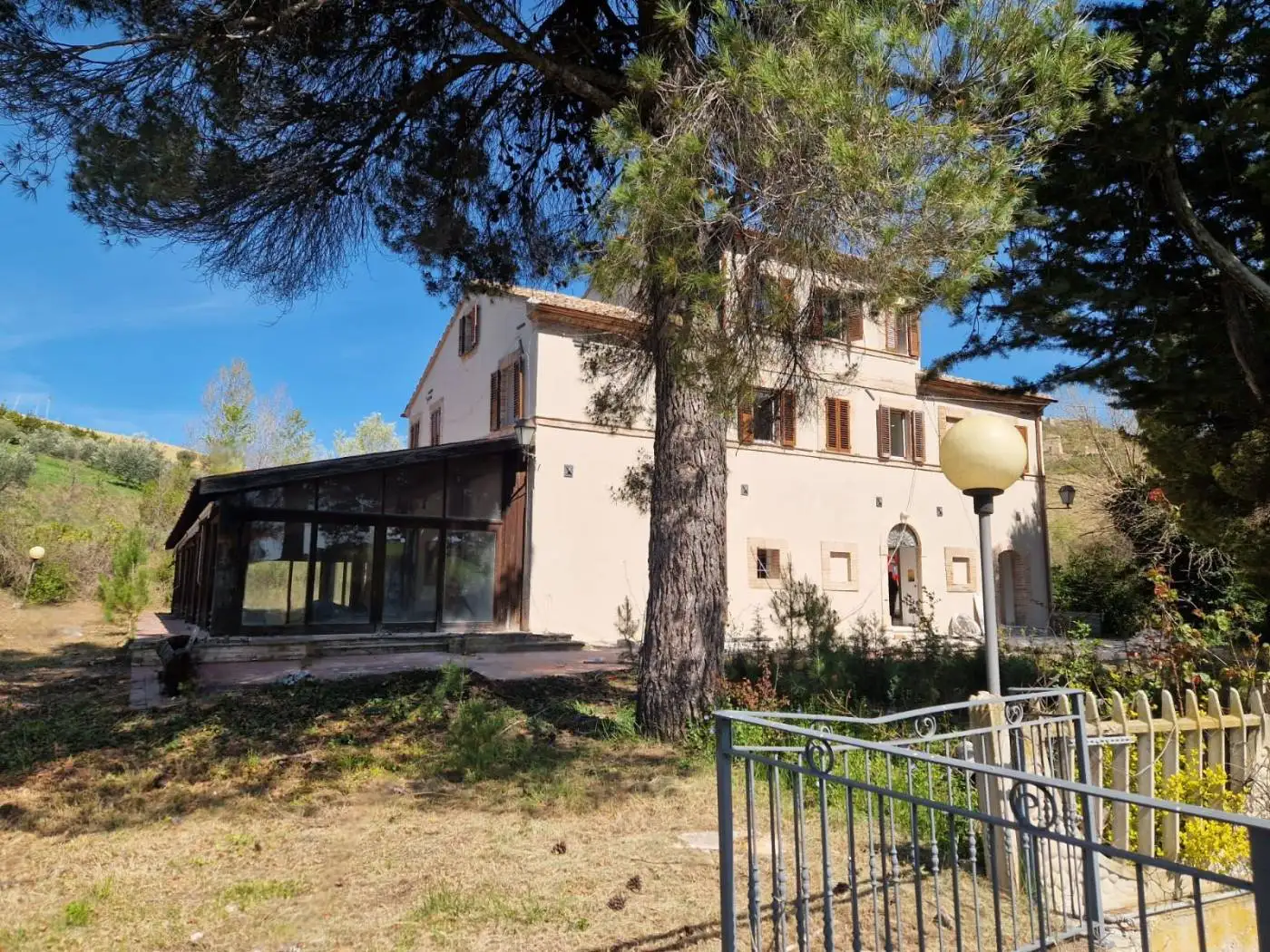 Rustico - Casale in vendita a Montedinove