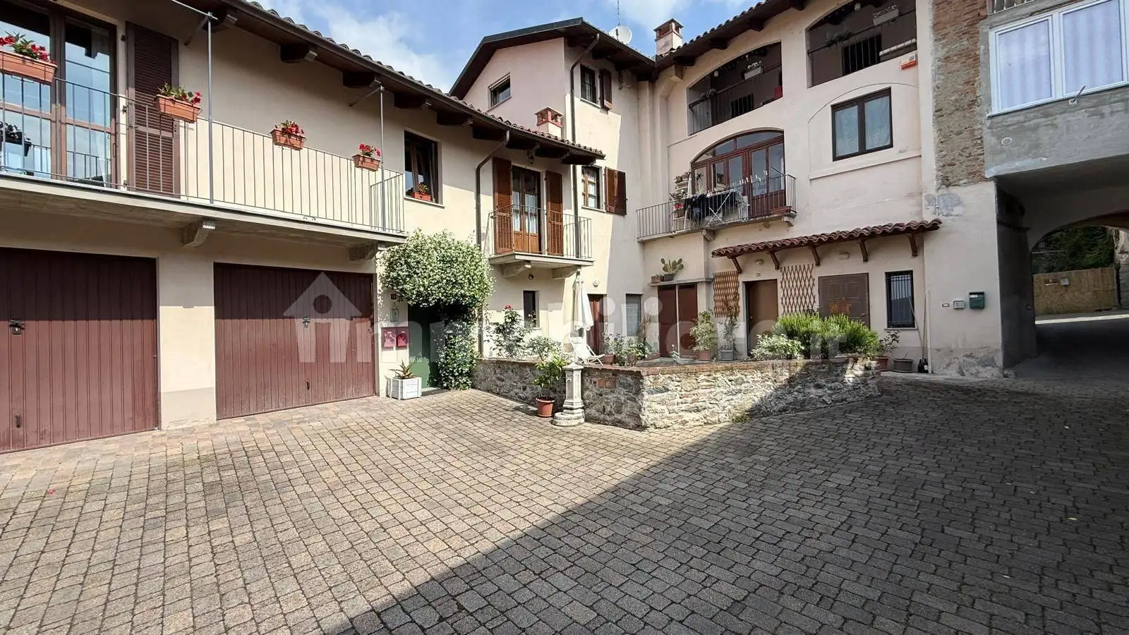 Casa indipendente in vendita a Viverone