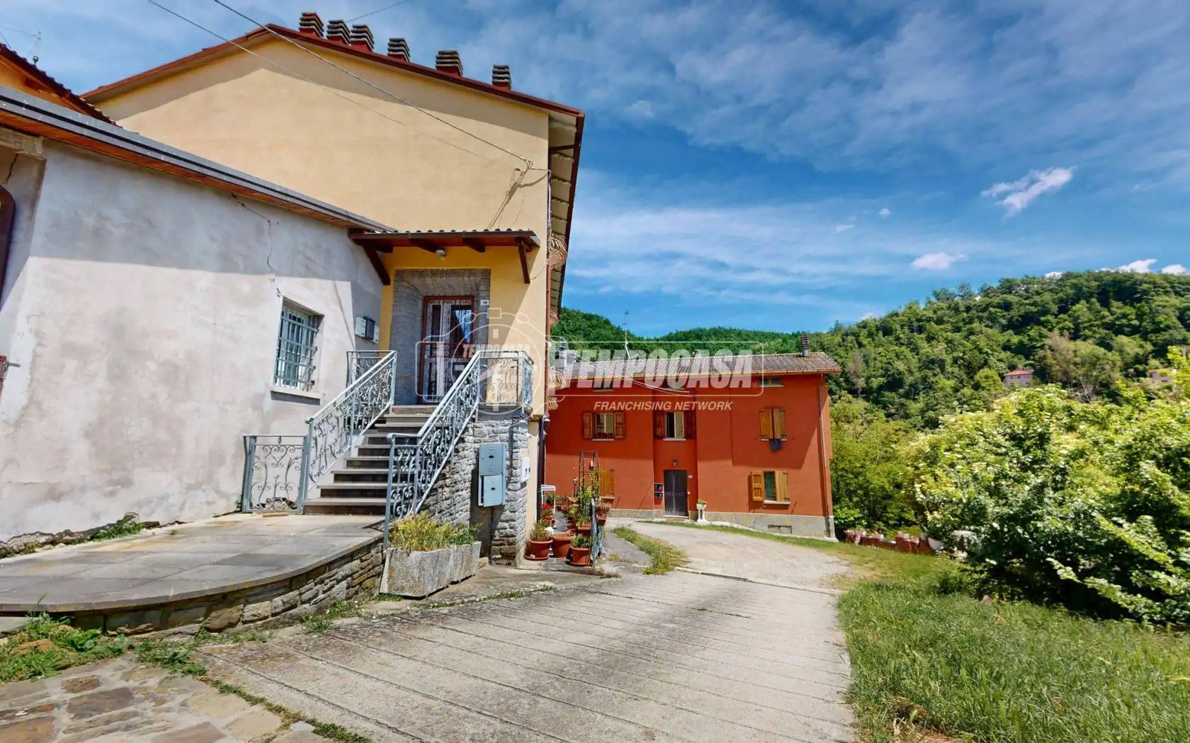 Casa indipendente in vendita a San Benedetto Val di Sambro