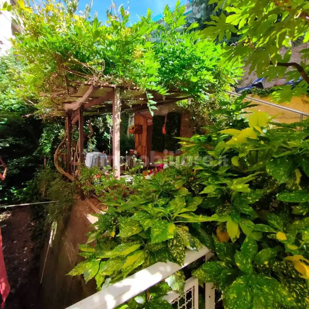 Appartamento in vendita a Savona