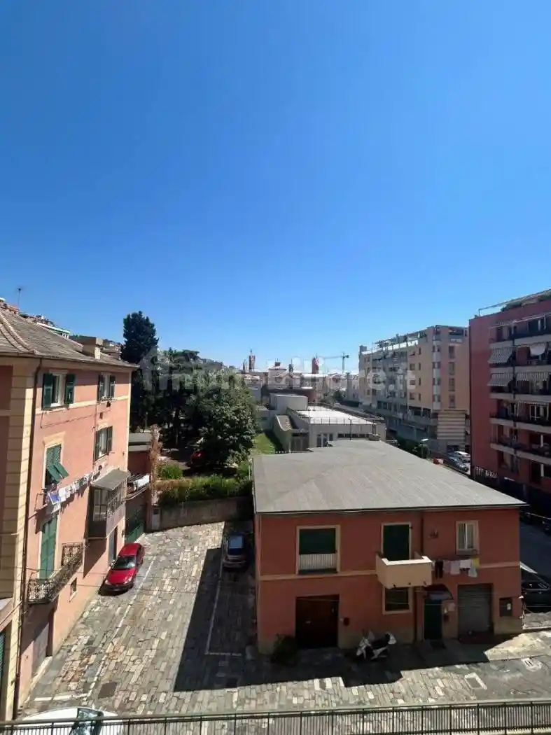 Appartamento in vendita a Genova