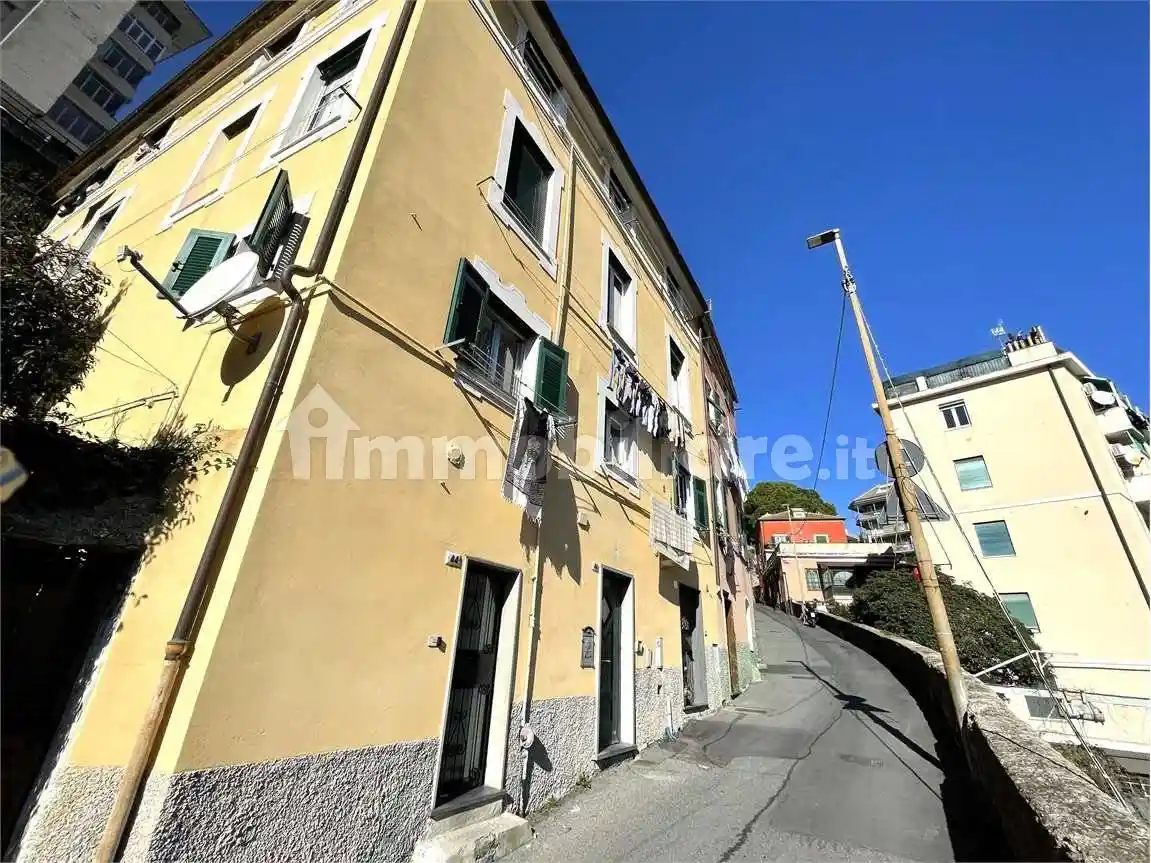 Appartamento in vendita a Genova