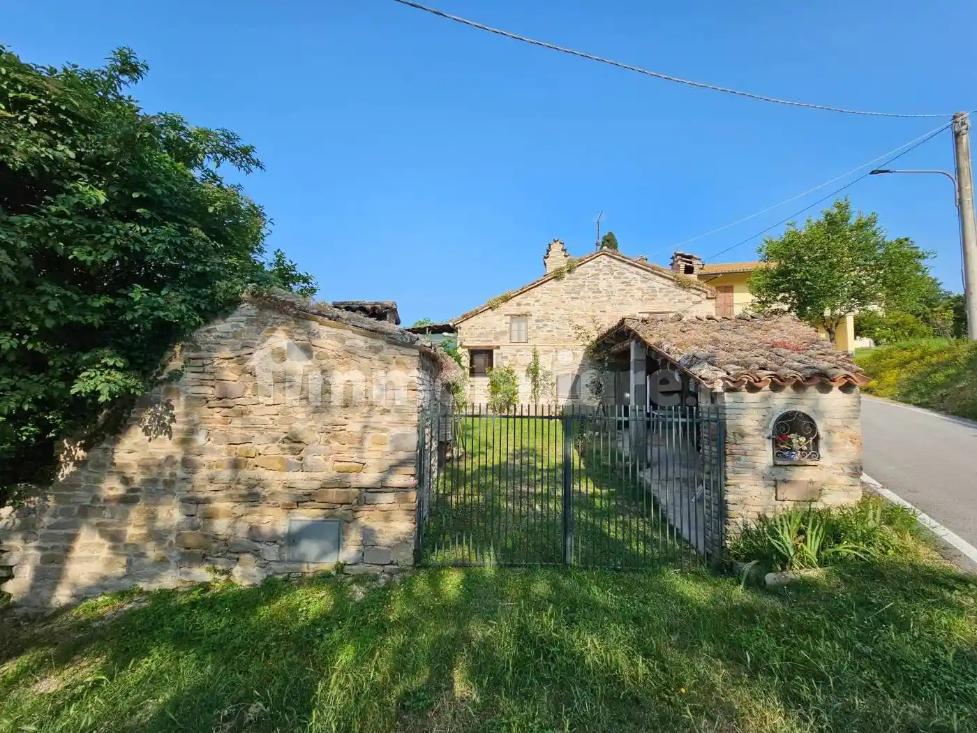 Rustico - Casale in vendita a San Severino Marche