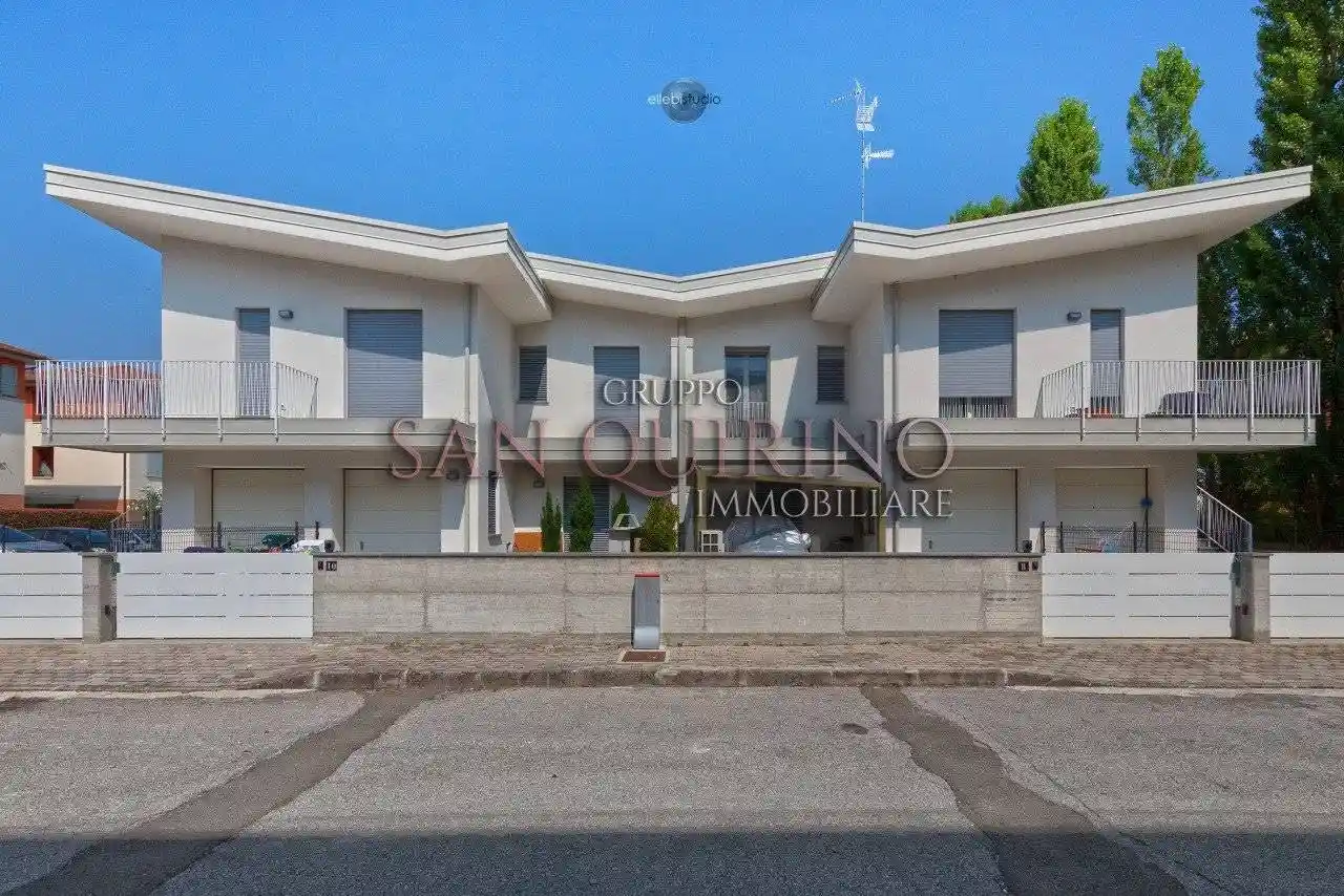 Villa in vendita a Guastalla