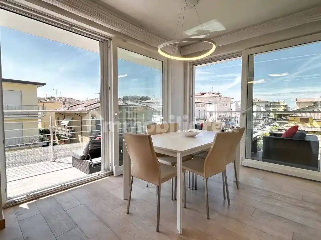 Appartamento in vendita a Camaiore