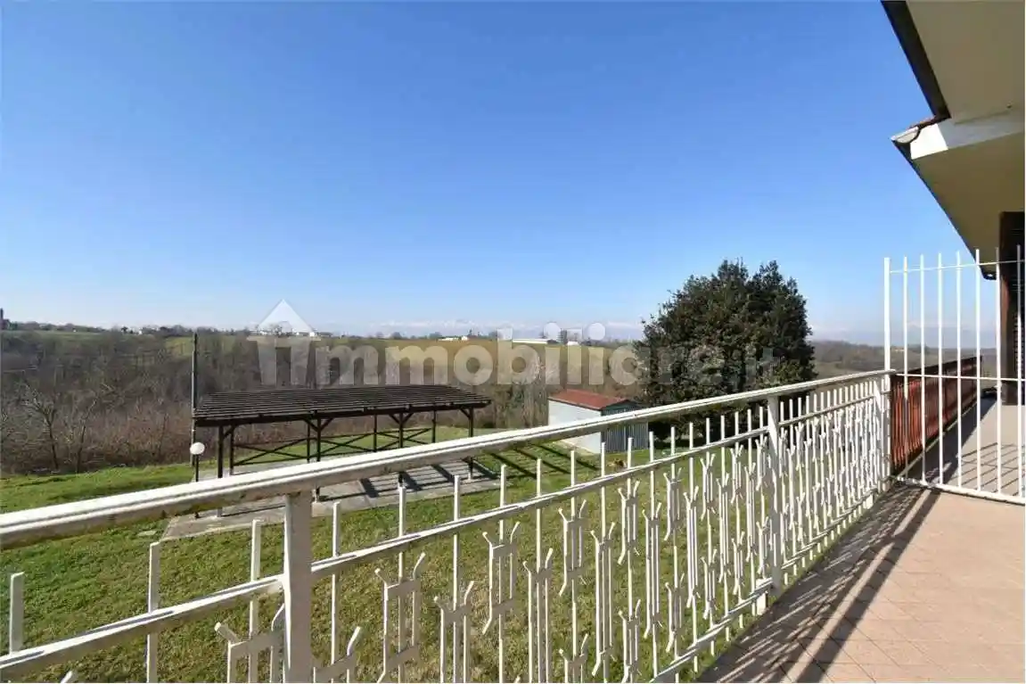 Terratetto unifamiliare 290 m², buono stato, Monteu Roero - foto 4