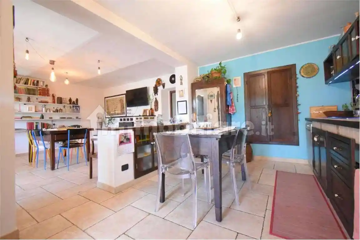 Rustico via Alba Monforte, 29, Centro, Castiglione Falletto - foto 5