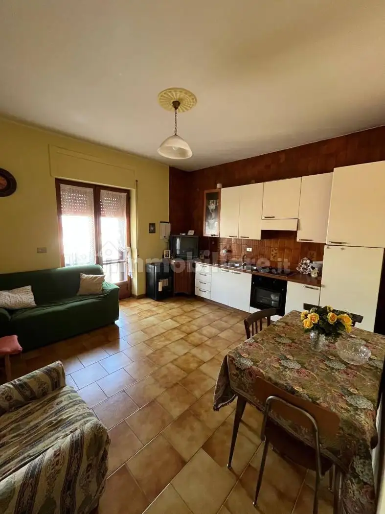 Appartamento in vendita a Roccadaspide