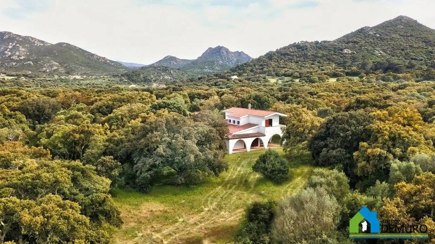 Villa in vendita a Olbia