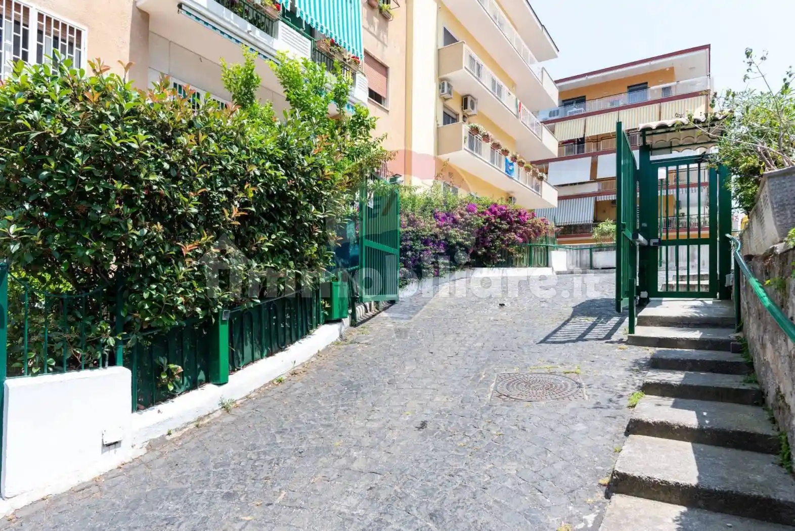 Appartamento in vendita a Napoli