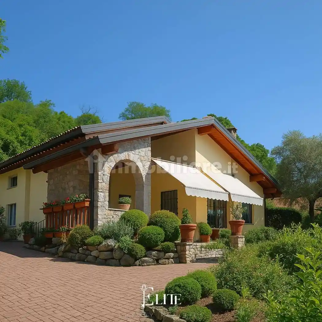 Villa unifamiliare via Massino 13A, Centro, Besozzo - foto 2