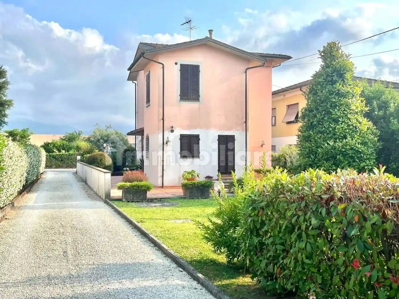 Villa in vendita a Lucca