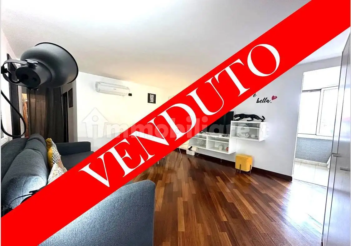 Appartamento in vendita a Napoli